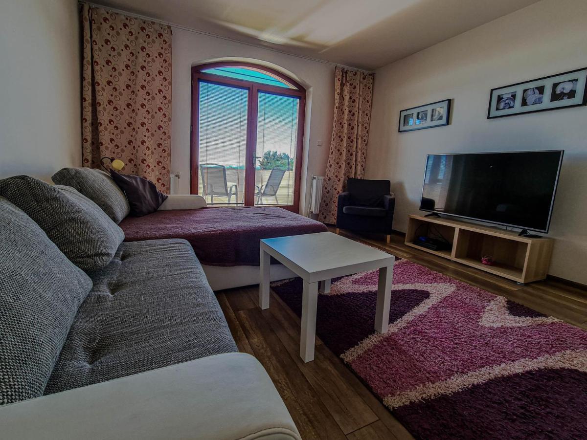 Vinox Winery Villa Vinica Bagian luar foto